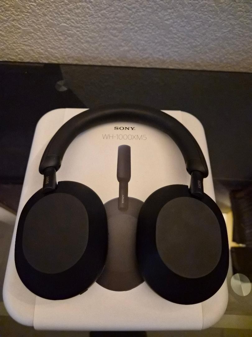Sony WH-1000XM5 Wireless Noise Canceling Headphones- Black- Bluetooth/USB-ANC