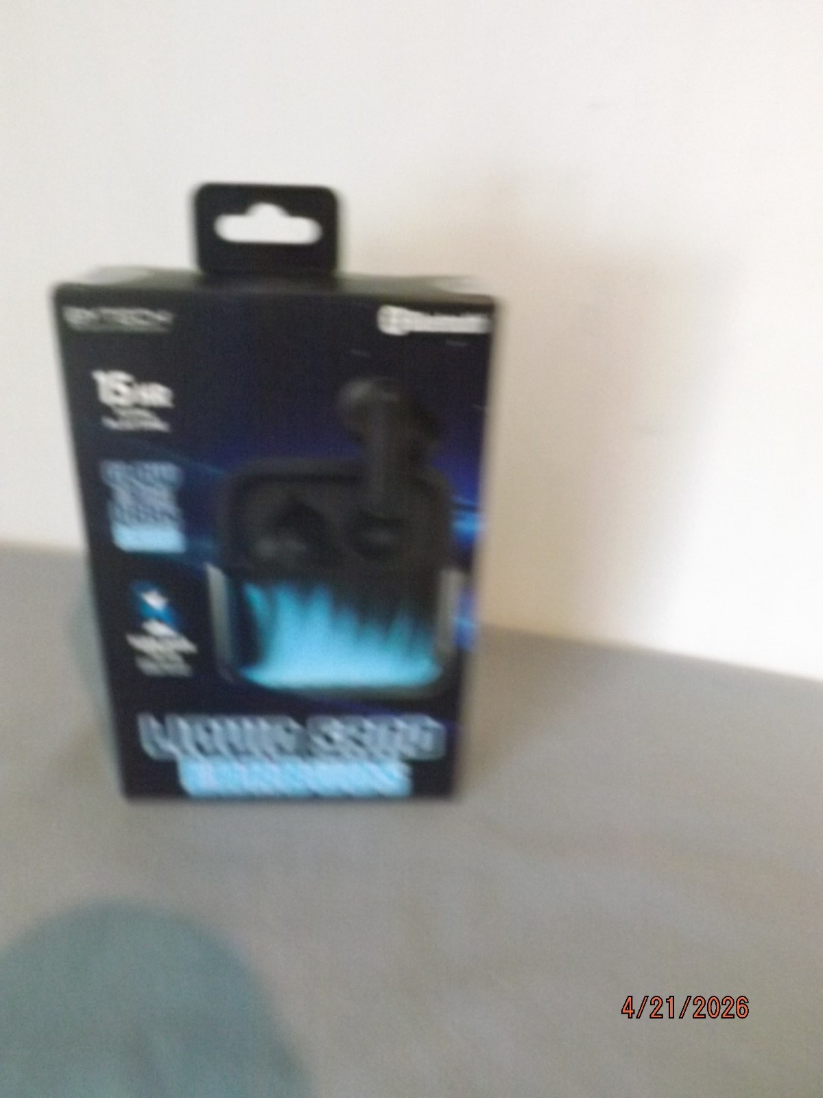 Glow In The Dark Liquid Sand Bluetooth Earbuds Black NEW