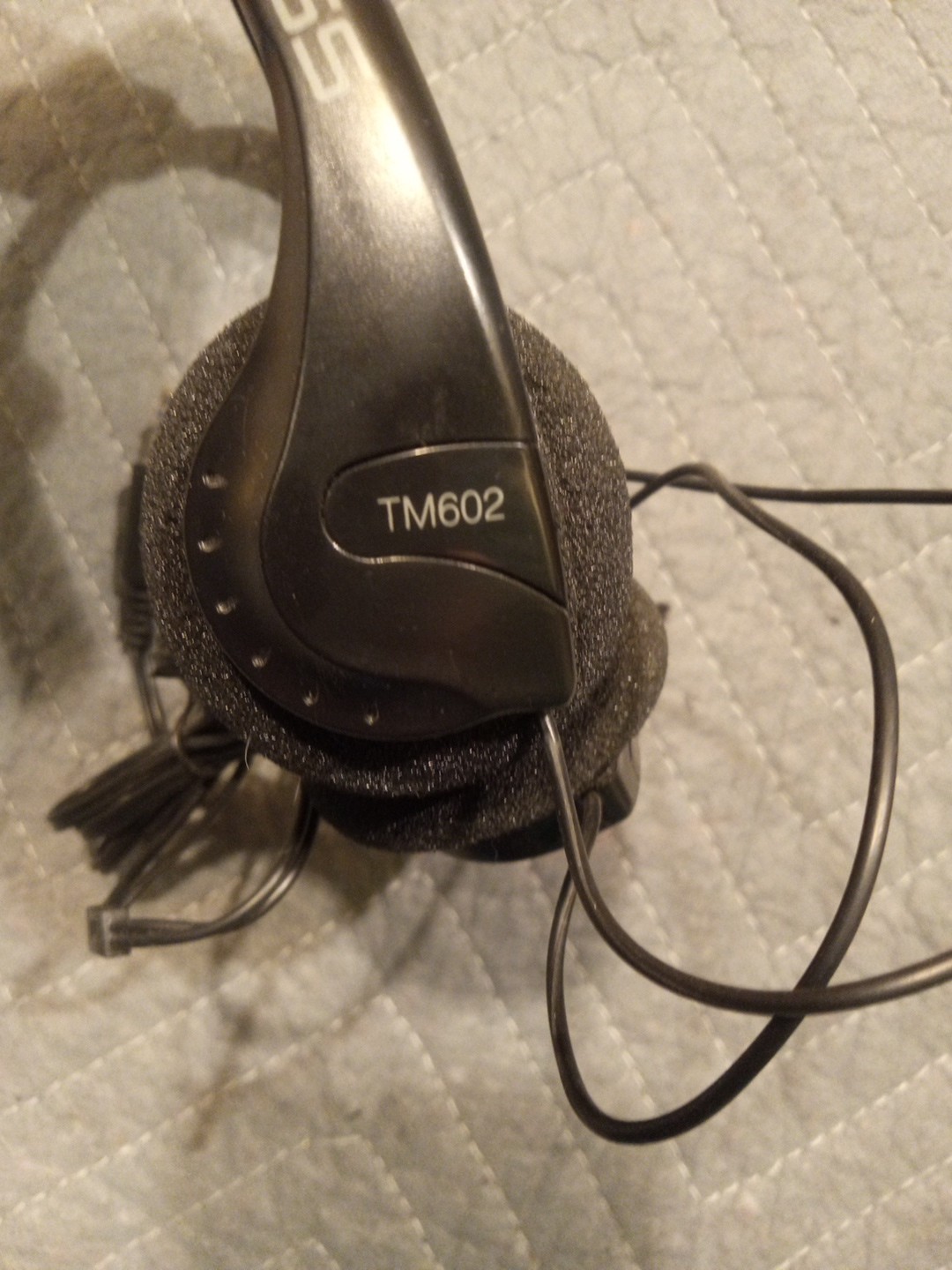 Koss TM602 Portable Lightweight Stereo Headphones Nice Used Tested Working