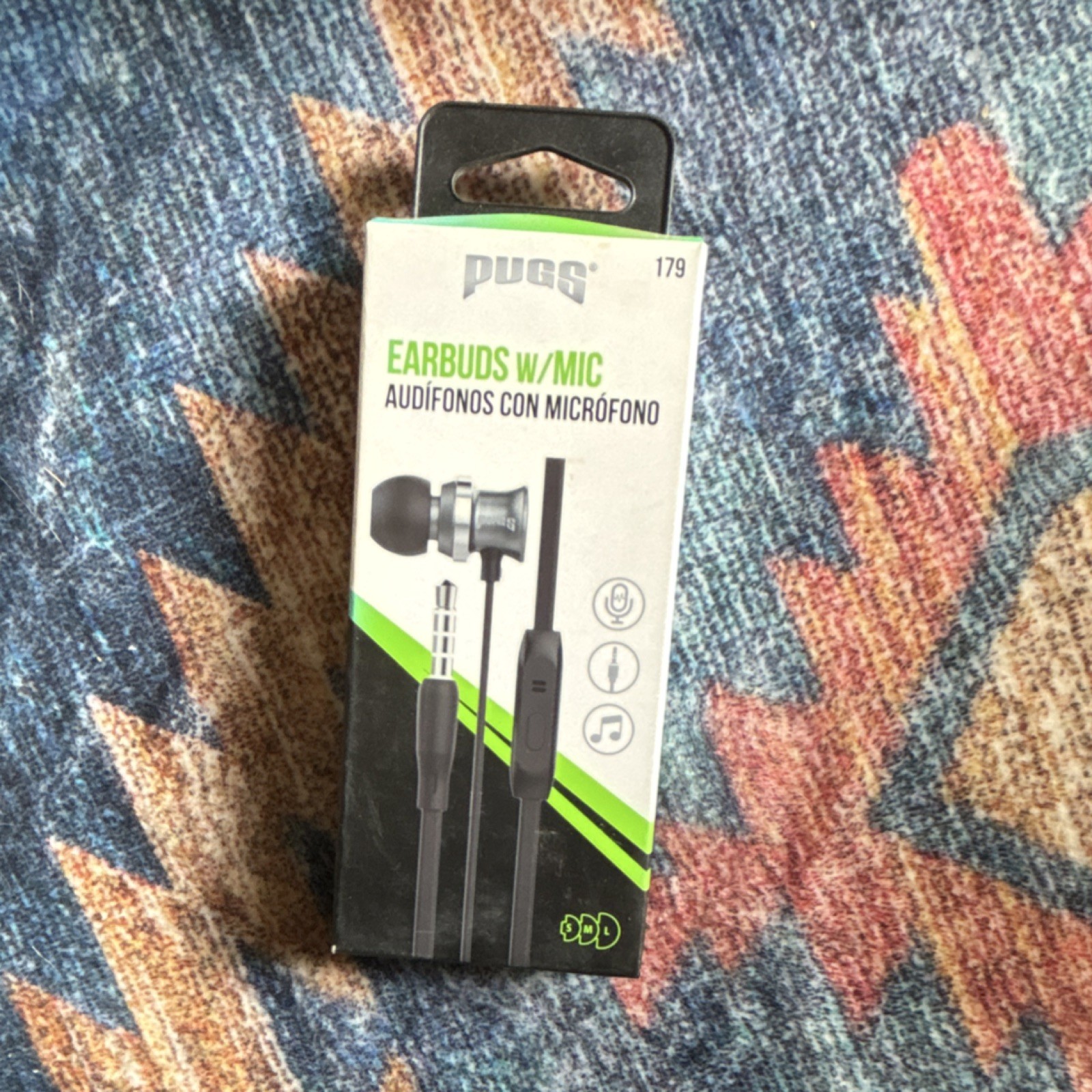 PUGS 179 In-Ear Earbuds Black 3.5mm Built-In Microphone Tangle Resistant Cable
