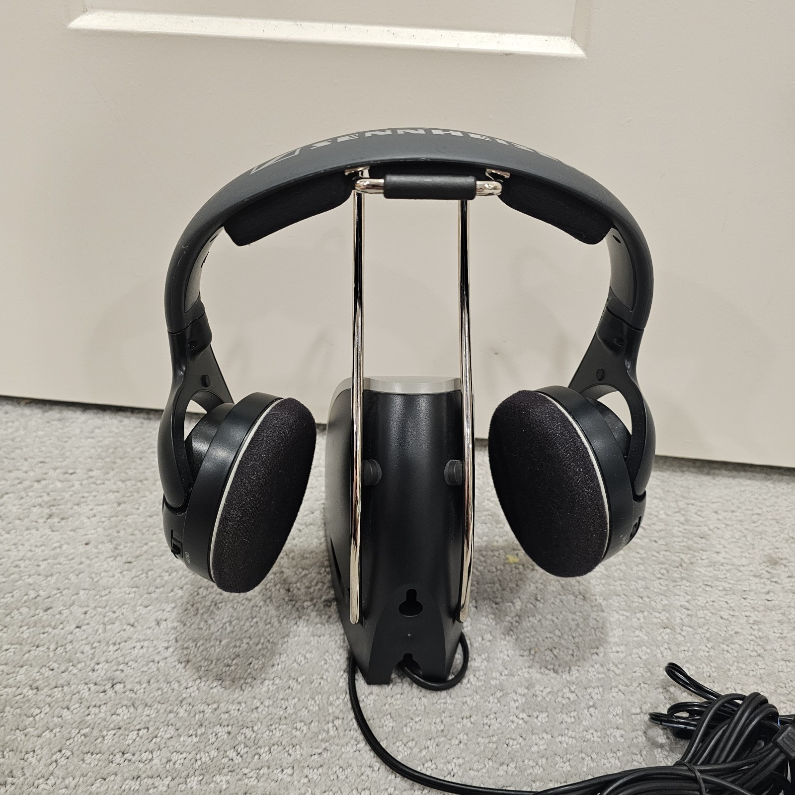 Sennheiser HDR 120 II Wireless RF Headphones Rechargeable w TR 120 II Base