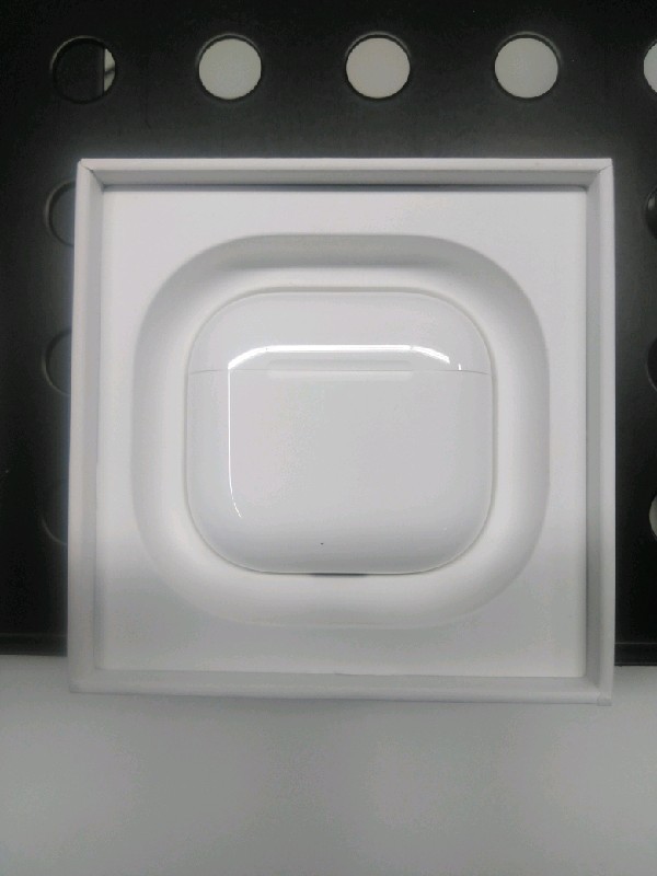 Apple AirPods 4 ‎‎MXP63LL/A Earbuds White Wireless Active Noise Cancellation