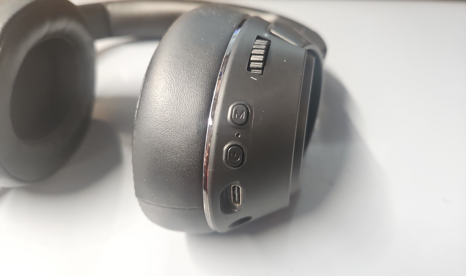 COOSII H300 Wireless Over-Ear Bluetooth Headphones Retractable Mic USB Dongle40H