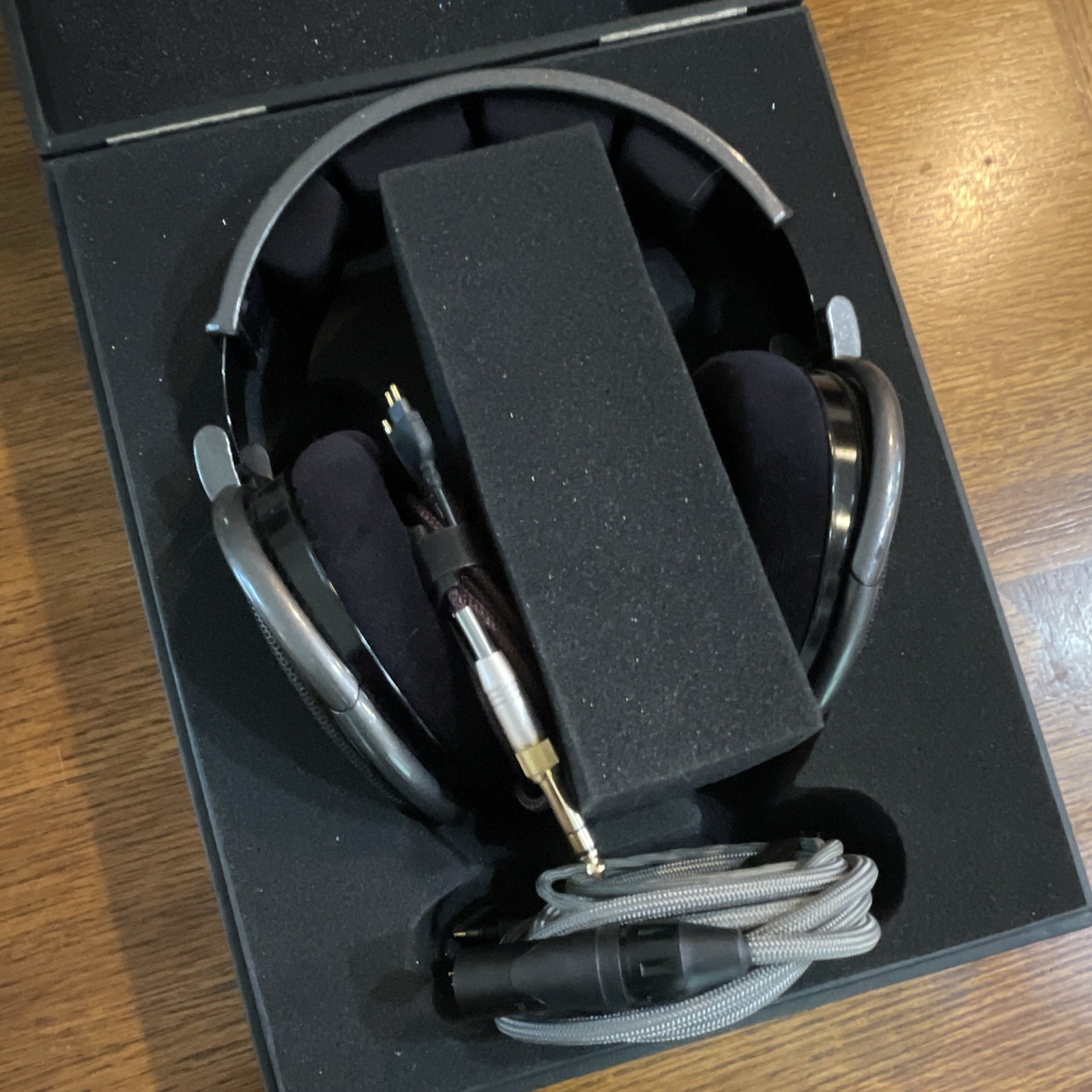 Sennheiser HD 650 Wired Headphones w/ XLR Periapt Cable & 1/4 Cable