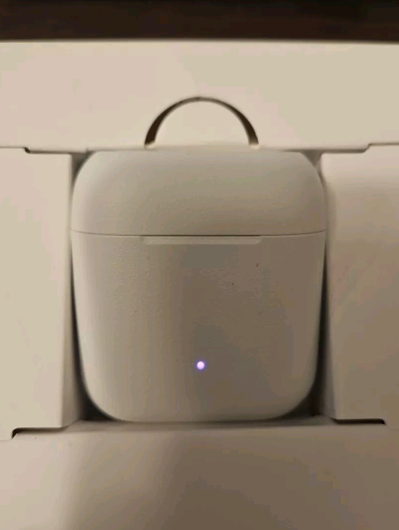 Groove Onn Wireless Earphones w/Noise Cancellation IPX4 & Charging Case