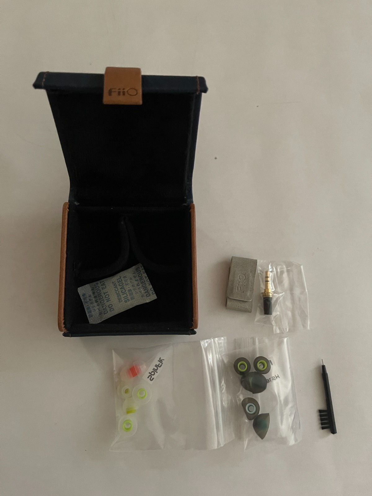 FiiO FX15 Tribrit IEM Earphones 4EST+1DD+1BA Excellent Condition