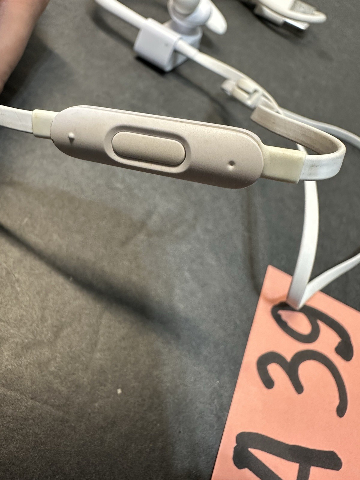 Beats Powerbeats3 Wireless in Ear Headphones – White