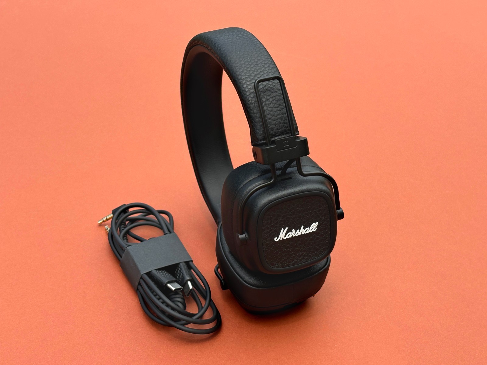 Marshall Major V Wireless On-Ear Bluetooth Headphones – CREAM / BROWN / BLACK
