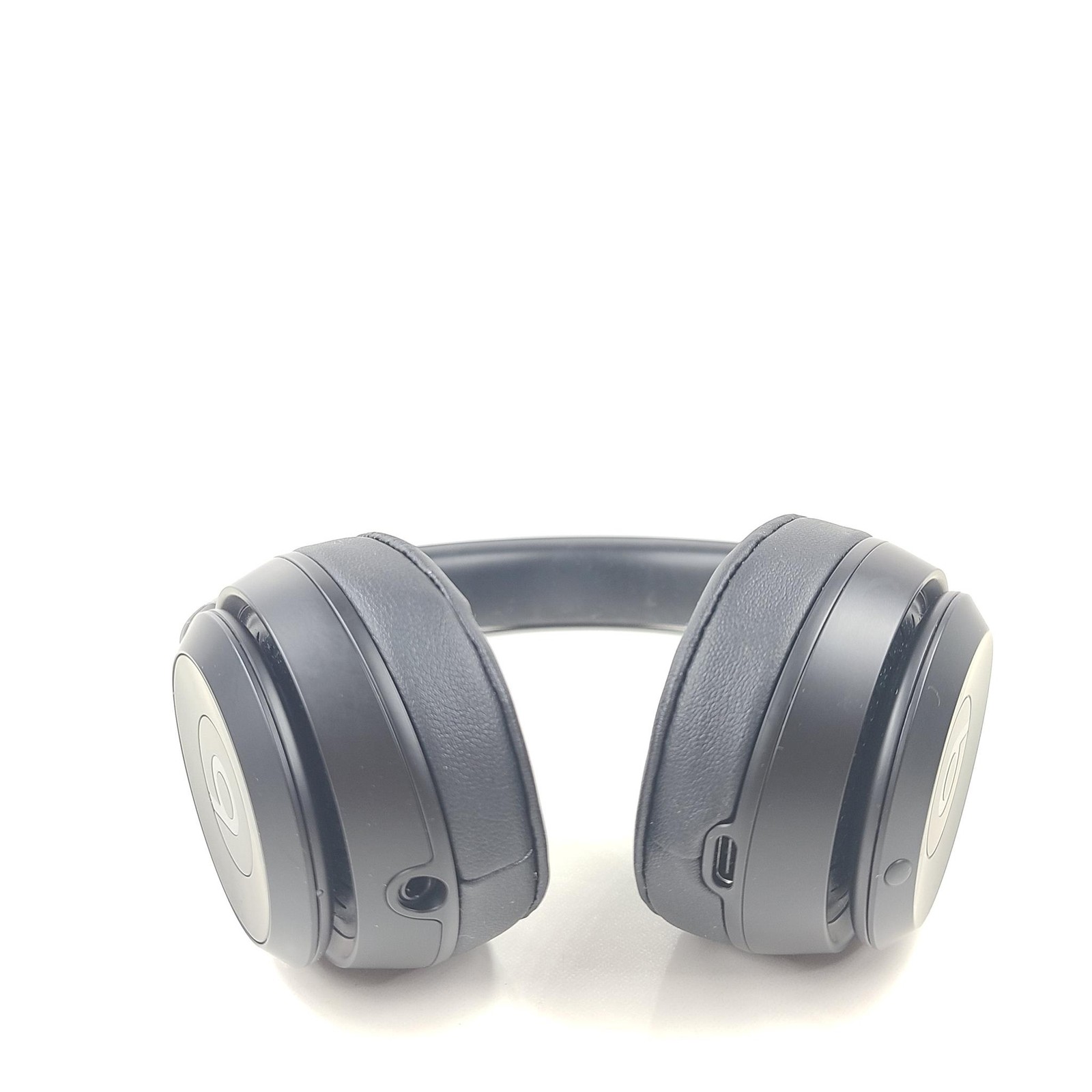 Beats Solo 4 Wireless On-Ear Headphones – Black no case GRADE A