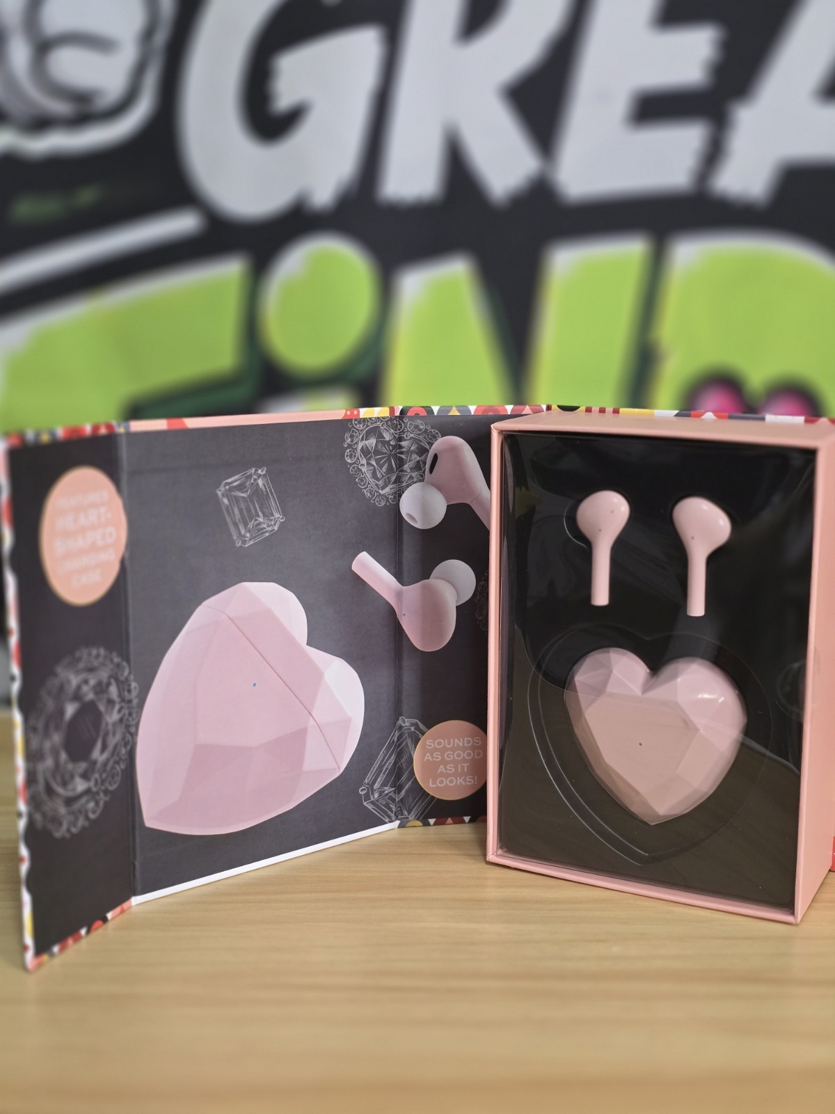 FAO Schwarz Music Love True Wireless In-Ear Earbuds, Heart Charging Case Pink