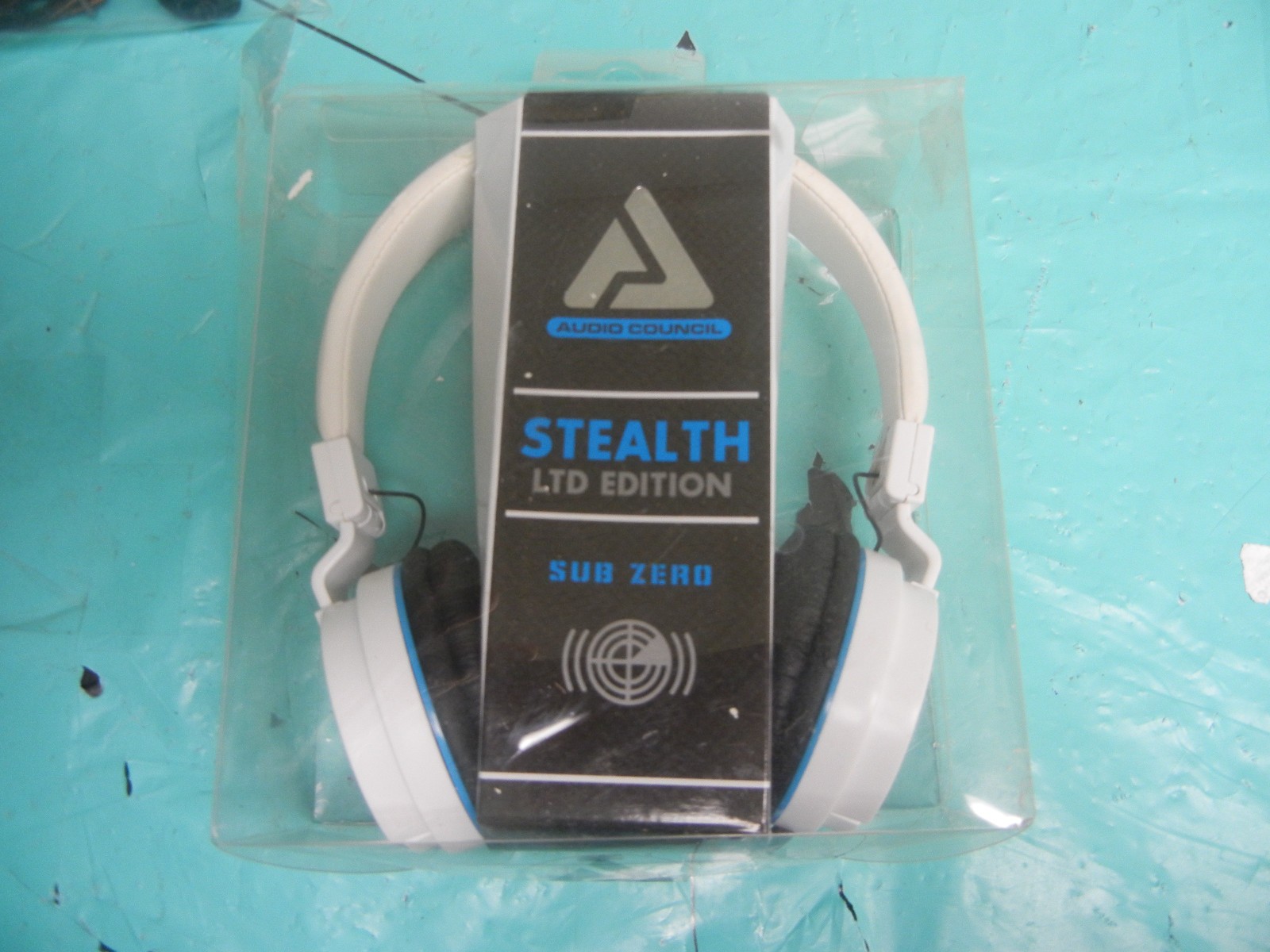 Audio Council Stealth LTD Edition Over The Ear Headphones WHITE WIRED NEW