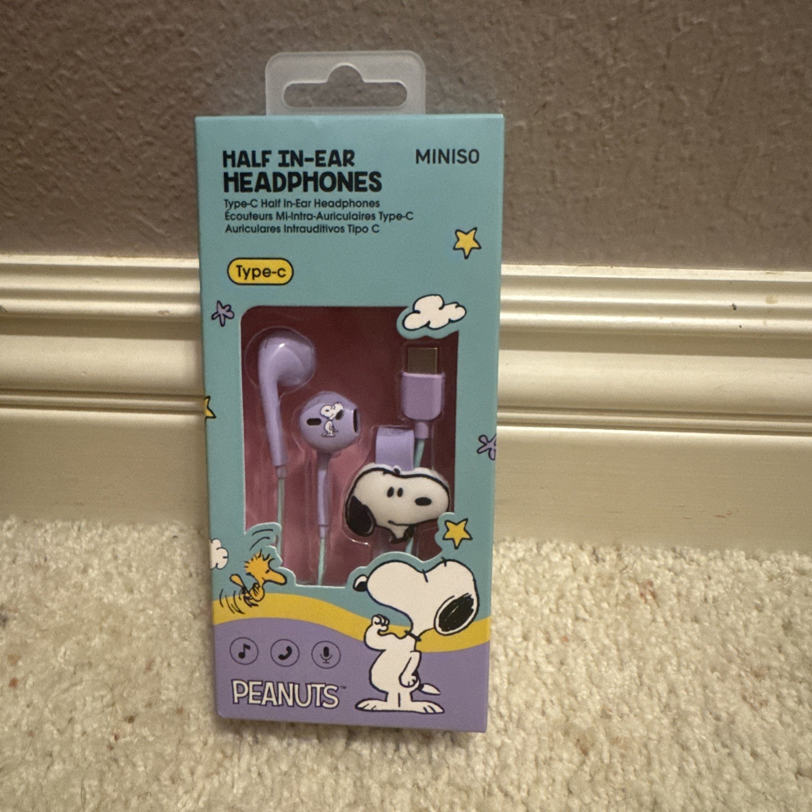 Miniso peanuts snoopy type -C half in -ear headphones