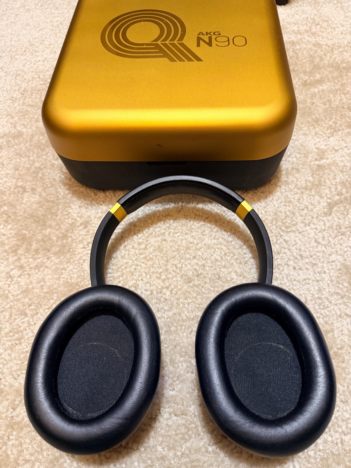 AKG N90Q Quincy Jones Flagship Headphones Complete Accessories Fully Functional