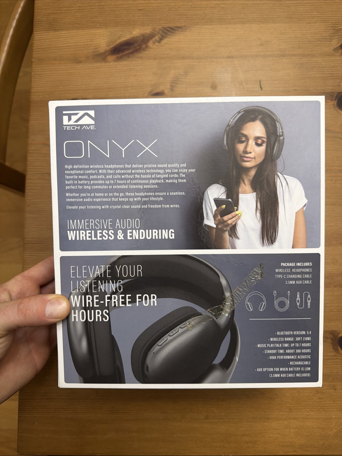 Tech Ave Onyx High Definition Wireless headphones Blue Onyx With microphone.