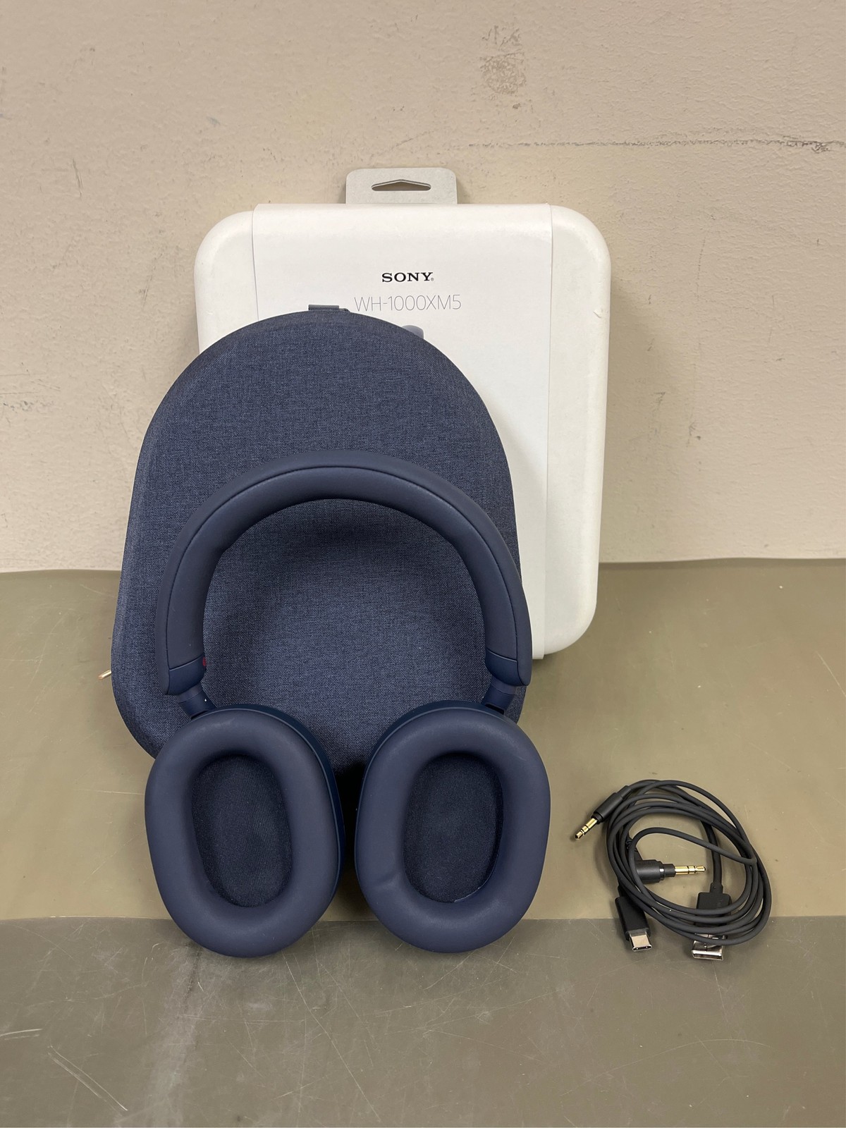 Sony WH-1000XM5 Bluetooth Wireless Noise Canceling Headphones – Blue 1