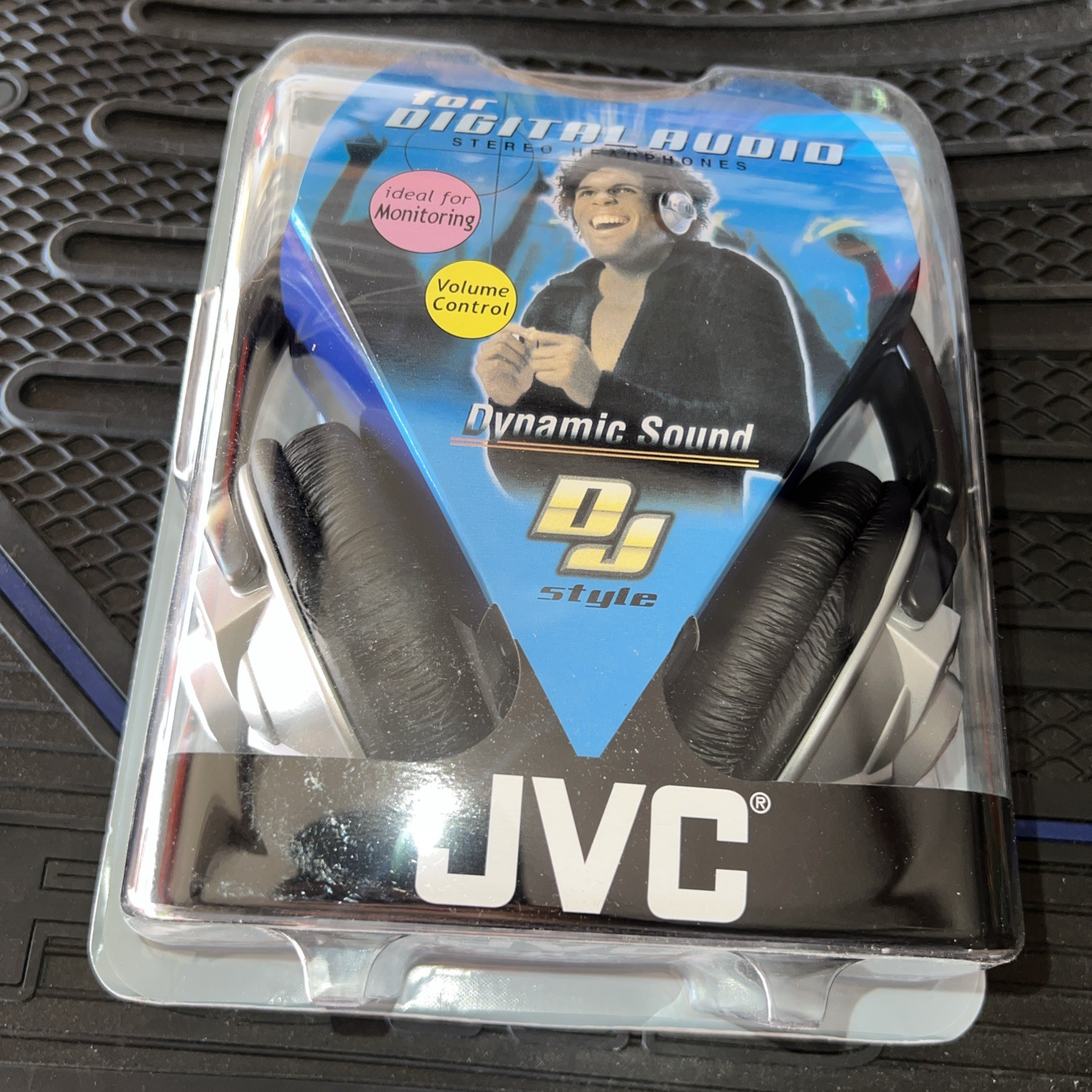 JVC HA-V570 – Stereo Headphones – BRAND NEW FACTORY SEALED