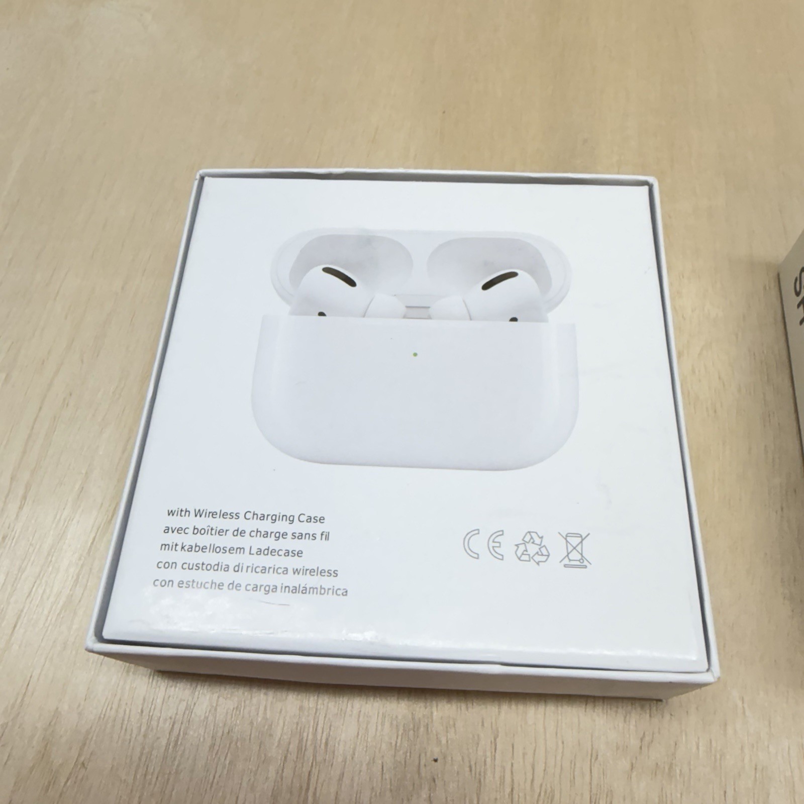 Wired Wireless Earbuds Mixed Lot of 11 JBL Apple Peloton Unbranded
