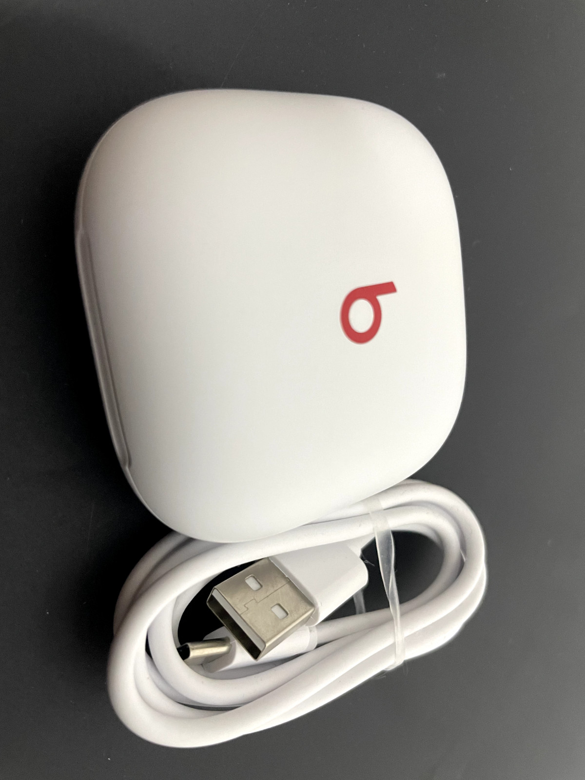 Original Beats by Dr. Dre Fit Pro Charging Case A2578 -White (free Cable)