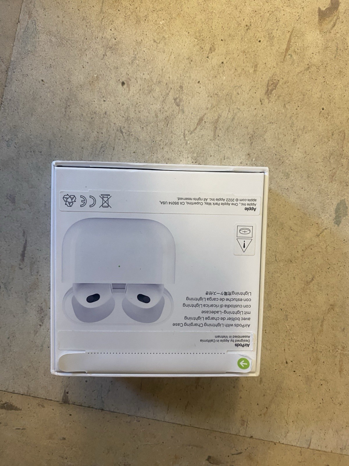 Apple AirPods (3rd Generation) Wireless Bluetooth In-Ear Earbuds White MME73LL/A