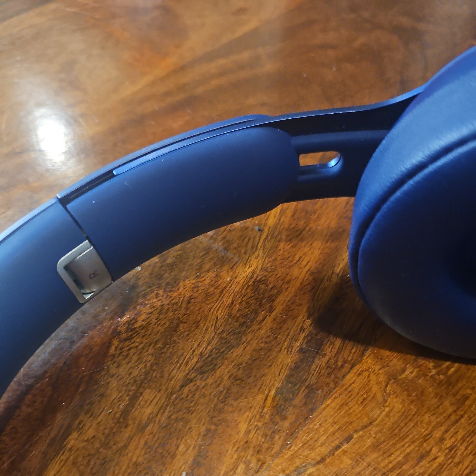 Beats Solo Pro Beats Wireless Headphones A1881 Dark Blue Tested Working