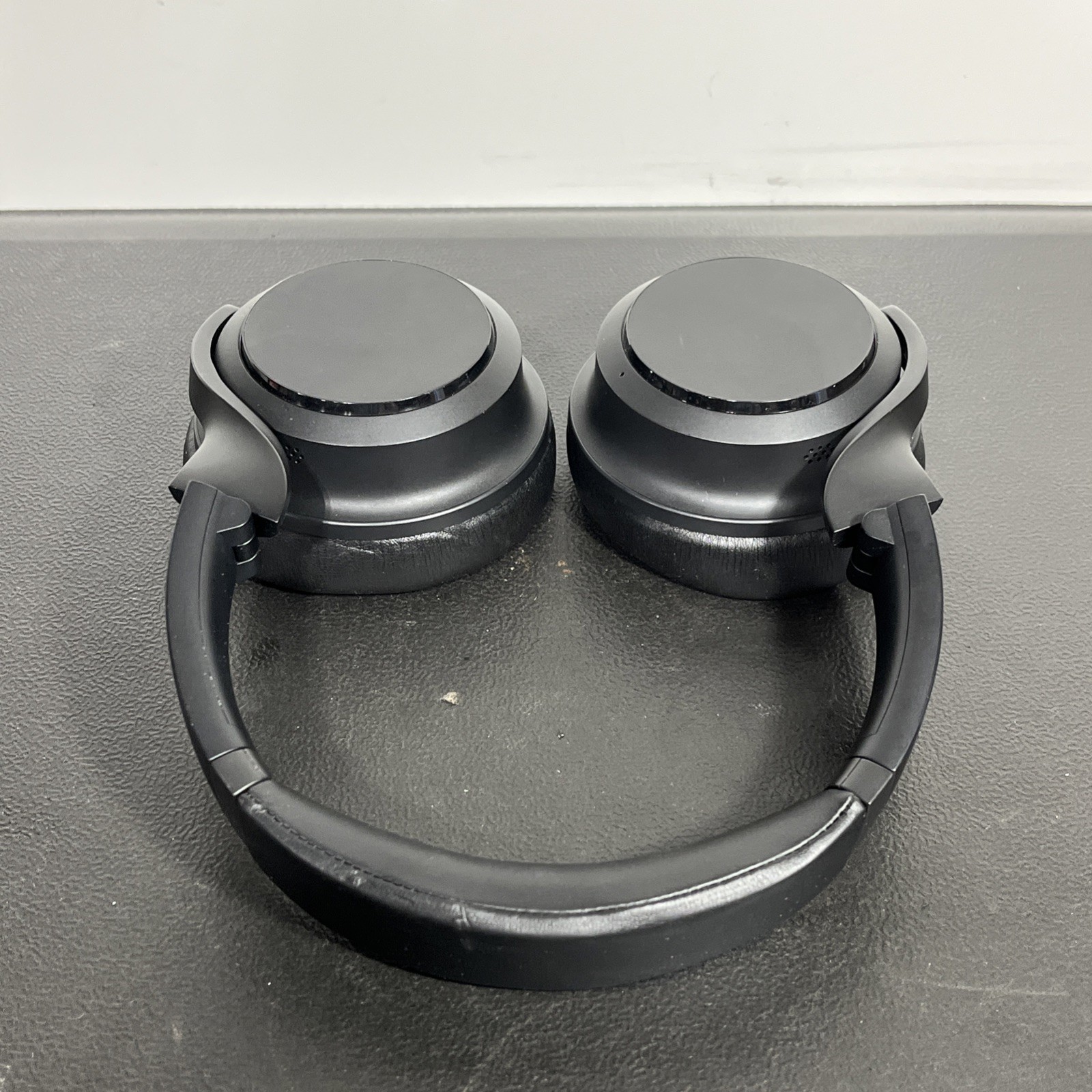 WYZE Noise Cancelling Wireless Over the Ear Bluetooth Headphones