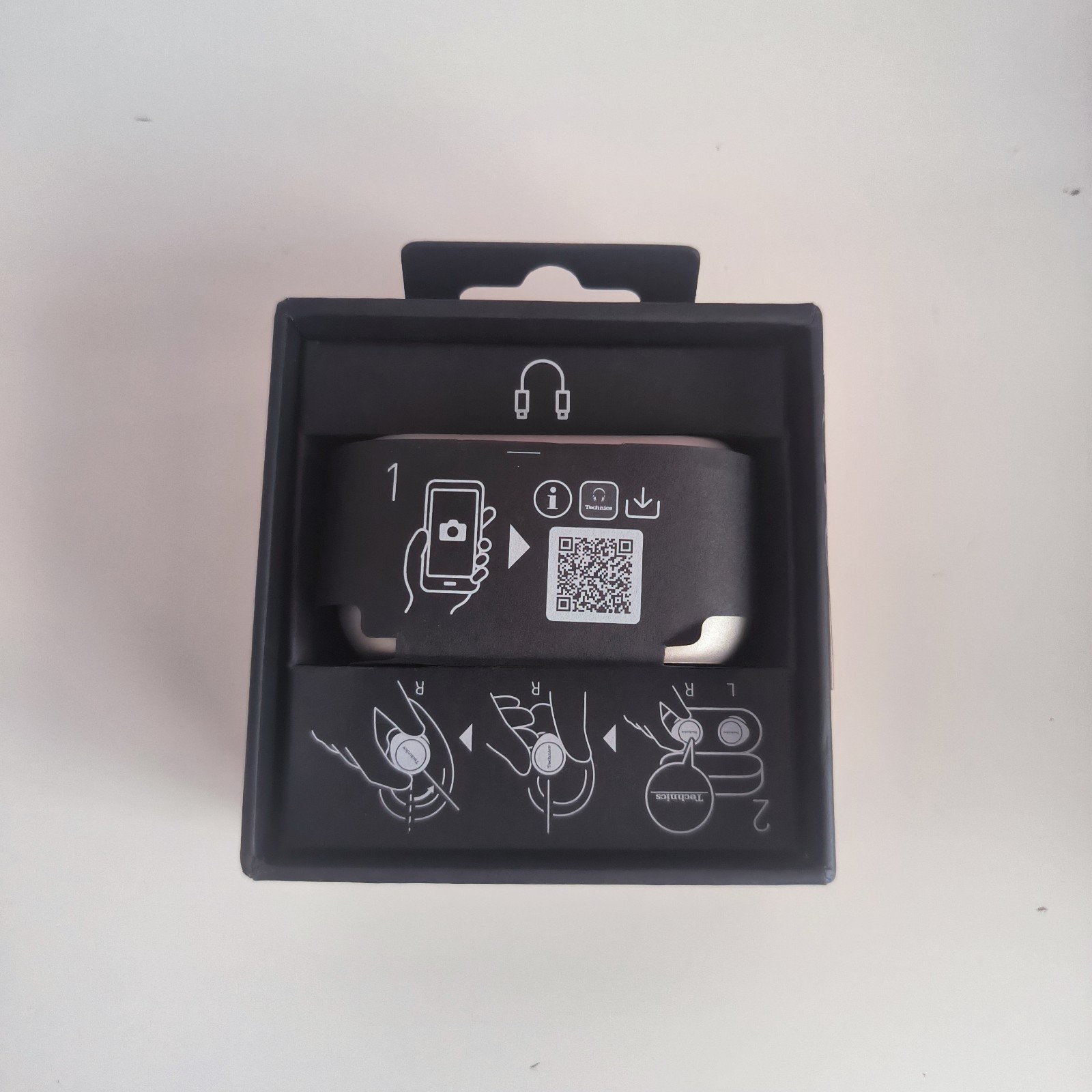 Read! Technics Hi-Fi True Wireless Bluetooth Earbuds ANC Multipoint Silver