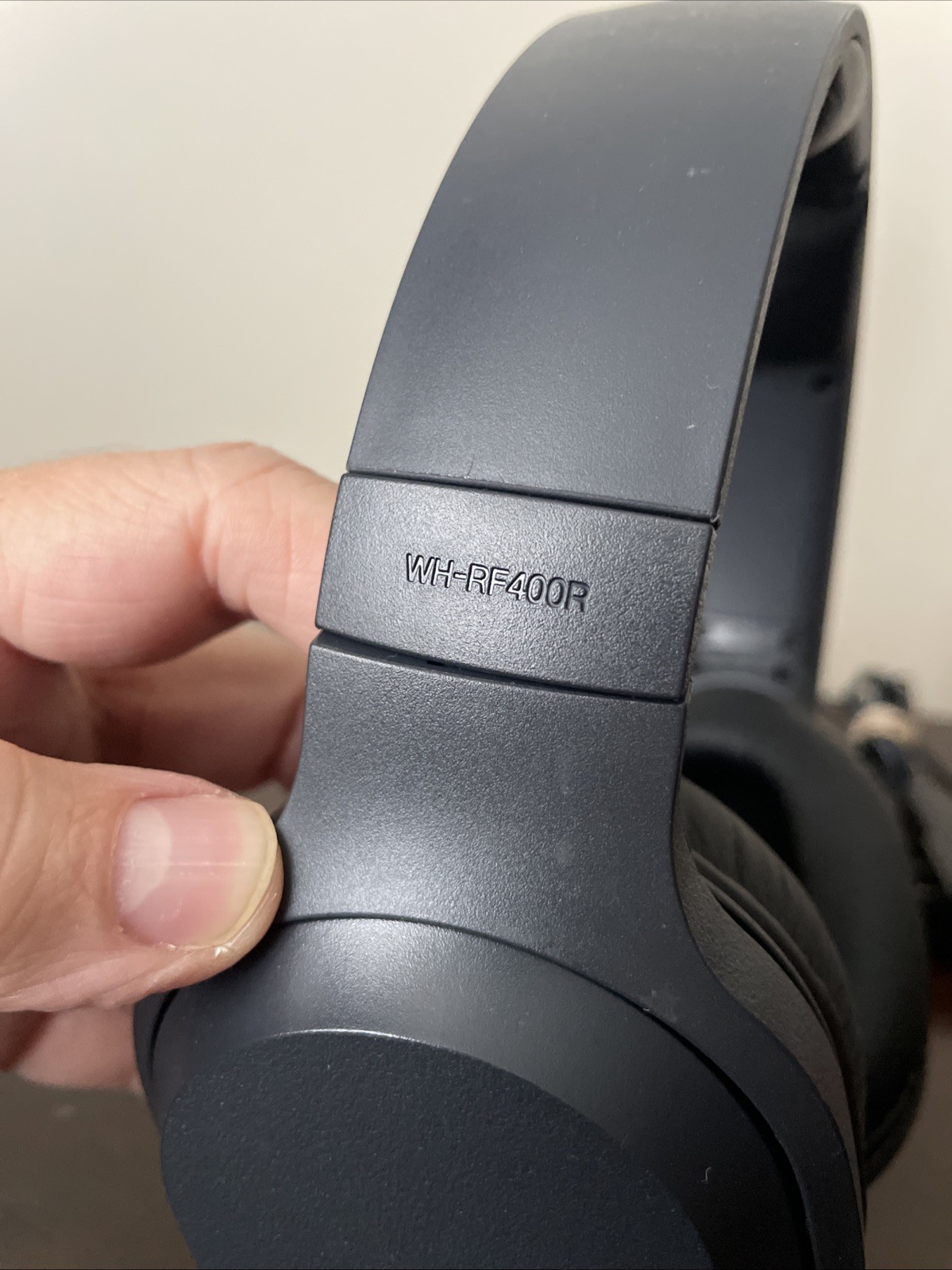 Sony RF Wireless Noise Reducing Headphones WHRF400+Stereo Transmitter TMR-RF400