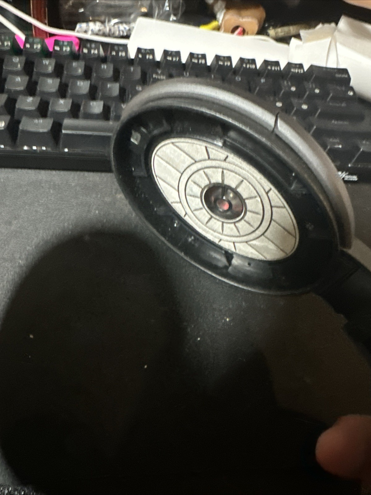 Sennheiser HD 600 Open-back Audiophile/Professional Headphones READ DESCRIPTION