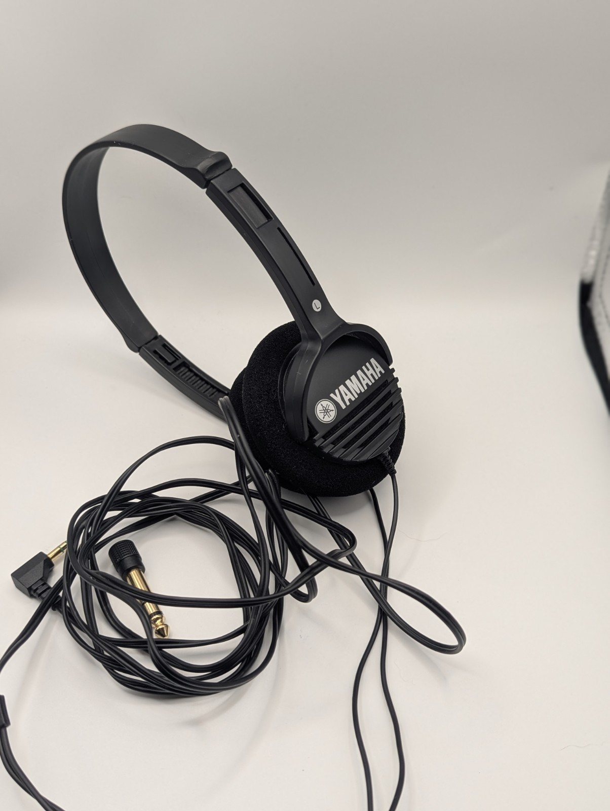 Vintage Yamaha Wired Stereo Headphones 1/4″ Jack Tested Working