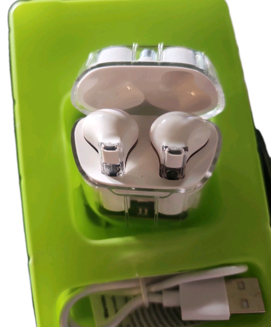Gadget Gear Ear Pods new In Box Works With Any Wireless Device