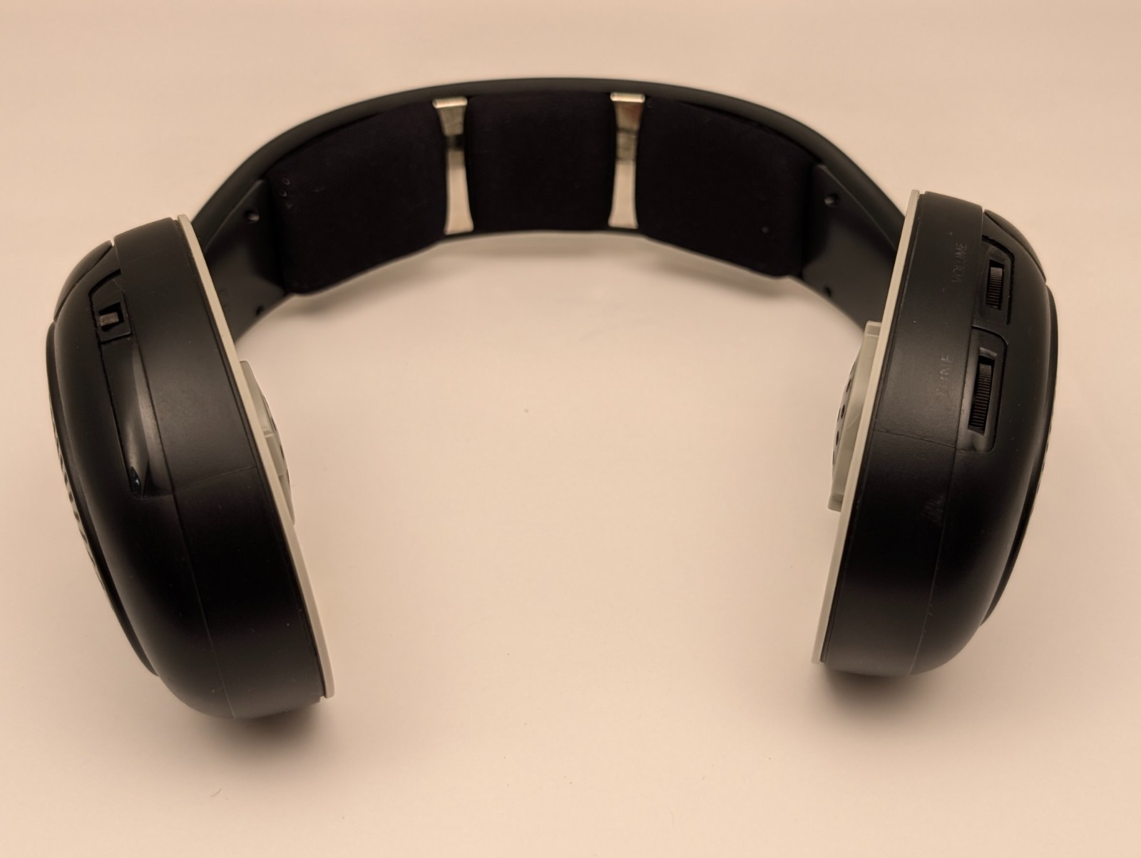 SENNHEISER Wireless Headphone System | RS 120 | HDR 120 Headphones + TR 120 Xmit