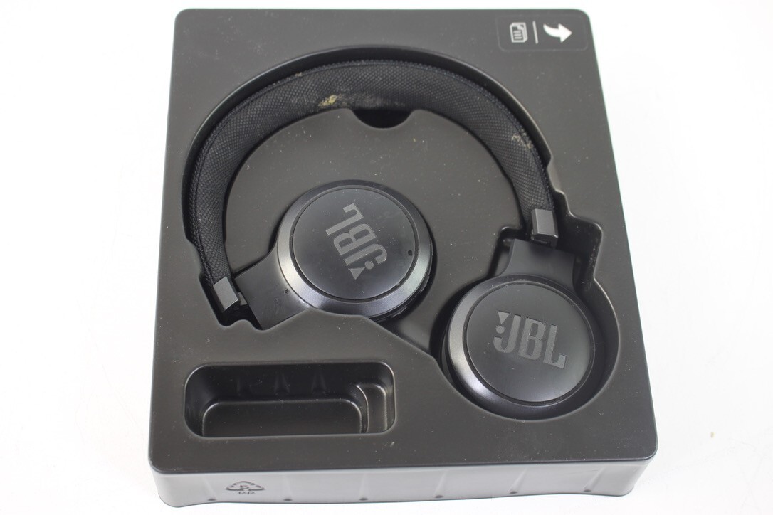JBL LIVE460NC Wireless On-Ear Noise-Cancelling Bluetooth Headphones USED #R8684