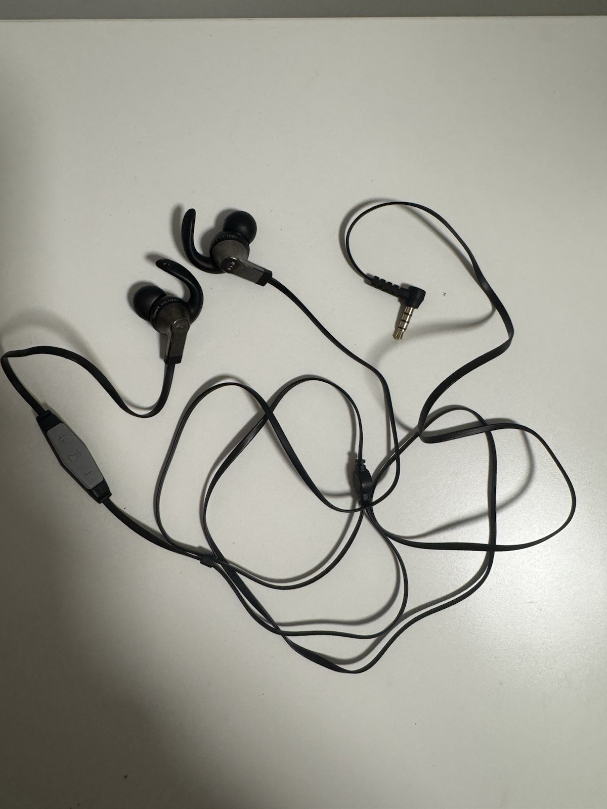 Monster iSport Victory Wired Earbuds Headphones Tested Working Earphones