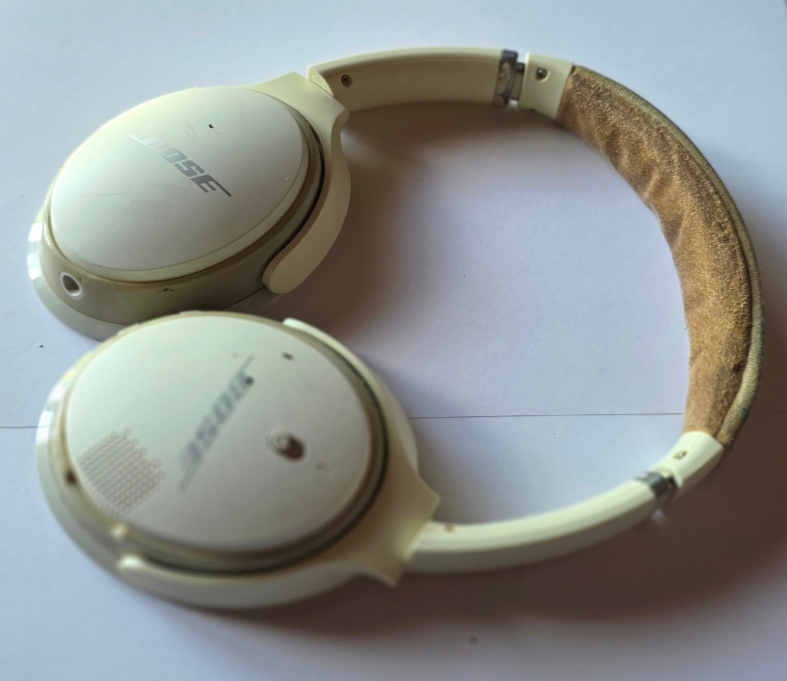 White Bose Soundlink Around Ear II Wireless Headphones wt WEAR & MISSING EARPADS