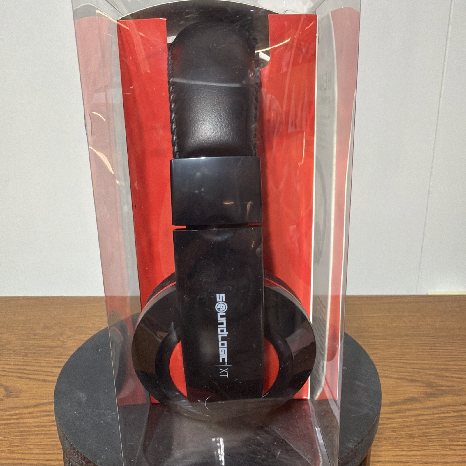 Soundlogic Headphones 3.5 Mm Stereo Mini Plug NIB