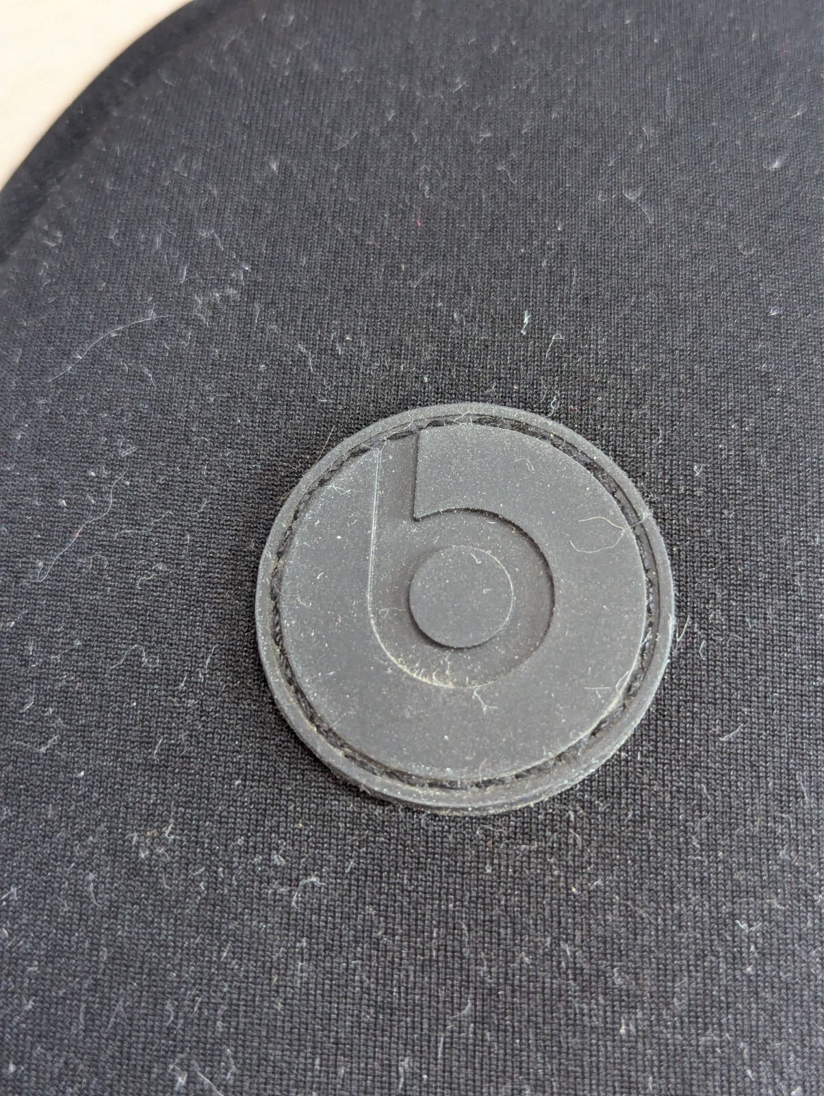 Beats by Dr. Dre Solo HD Black Over Ear Headphones 50″ Monster Cable Zipper Case