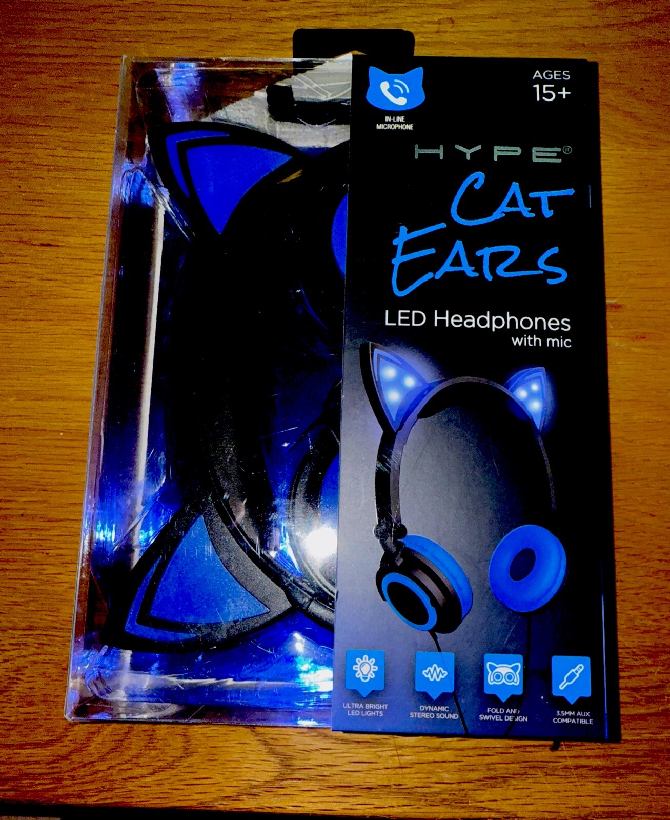Hype Cat Ears LED Blue Light Headphones With Microphone in Line