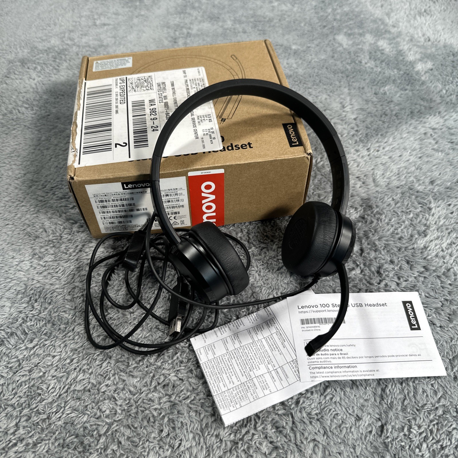 Lenovo 100 USB Headset Plug and Play with USB New Open Box Call Center Office