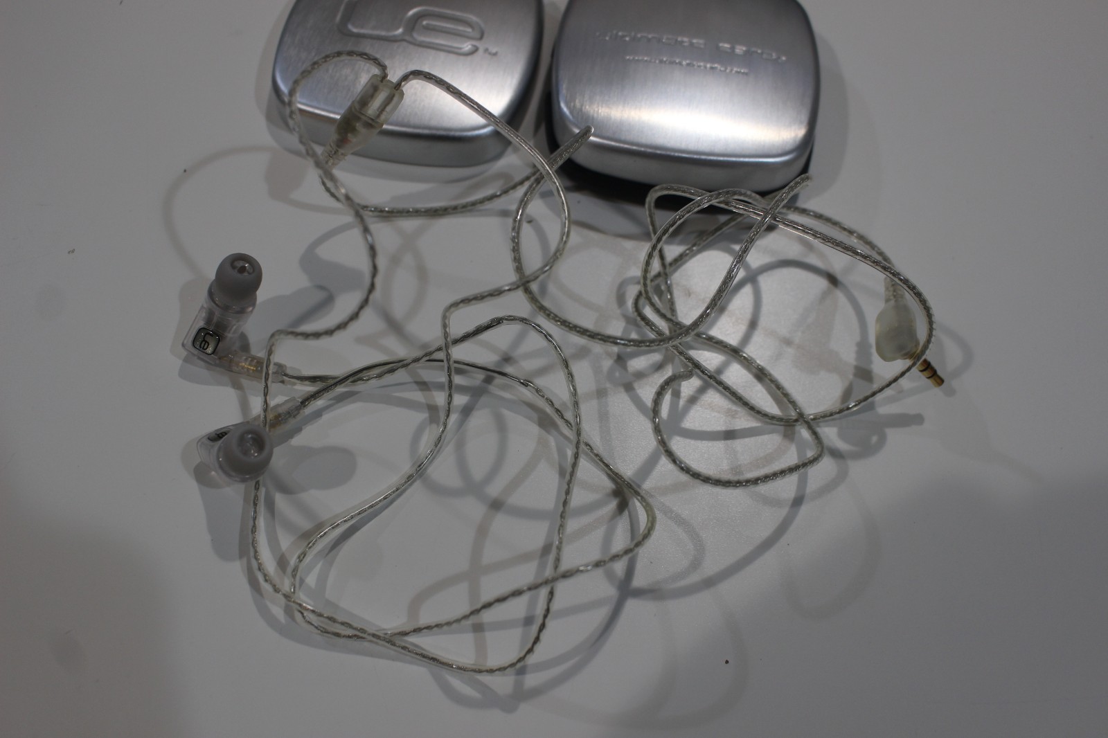 Ultimate Ears Super Fi 3 studio Headphones Stereo UE Earbuds Transparent Tin