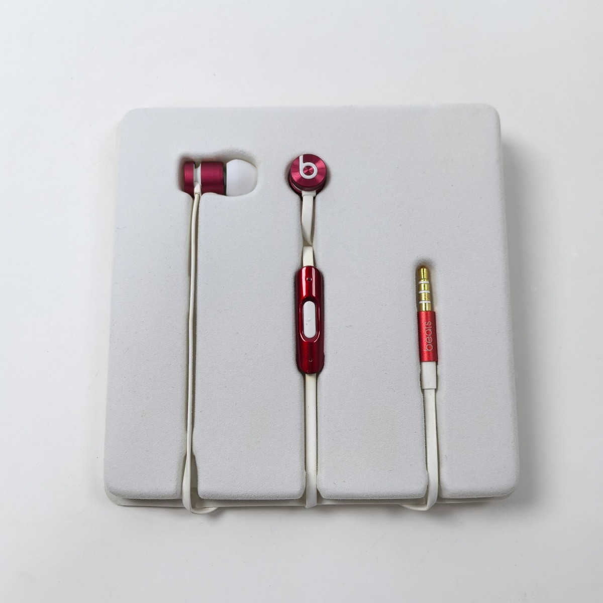 Beats by Dr. Dre UrBeats2 Wired Headphones In-Ear 3.5mm Jack Earbuds White Red