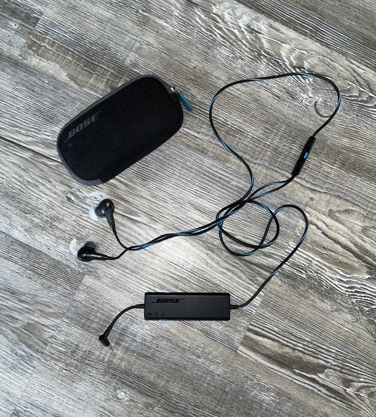 Bose QuietComfort 20s Headphones- Because Silence is Golden Work Great