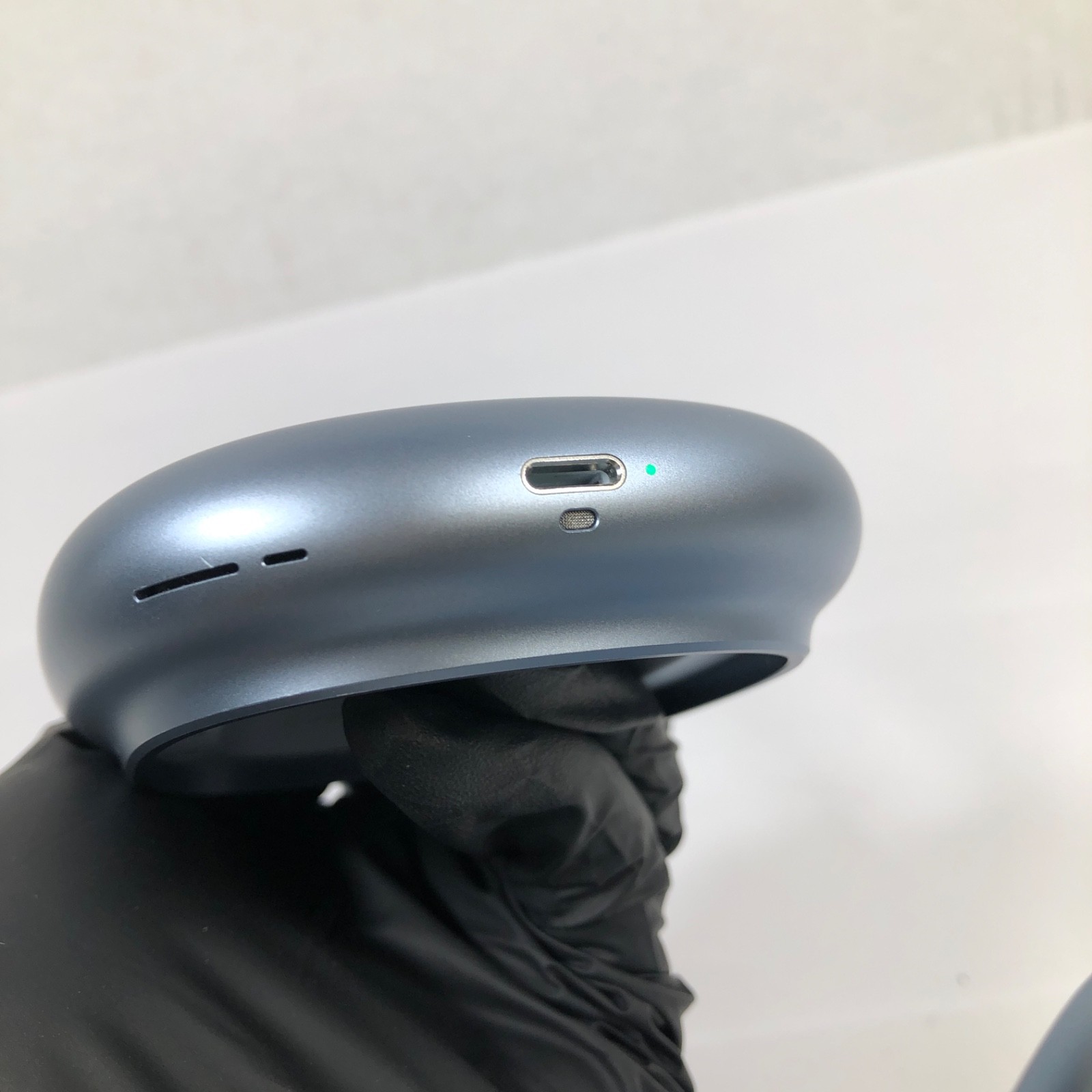 ISSUE Apple AirPods Max A2096 Wireless Bluetooth Over-Ear Headphones Blue