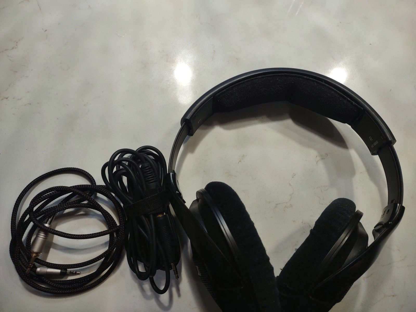Sennheiser HD 560S Over-The-Ear Audiophile Headphones With Extra Cable