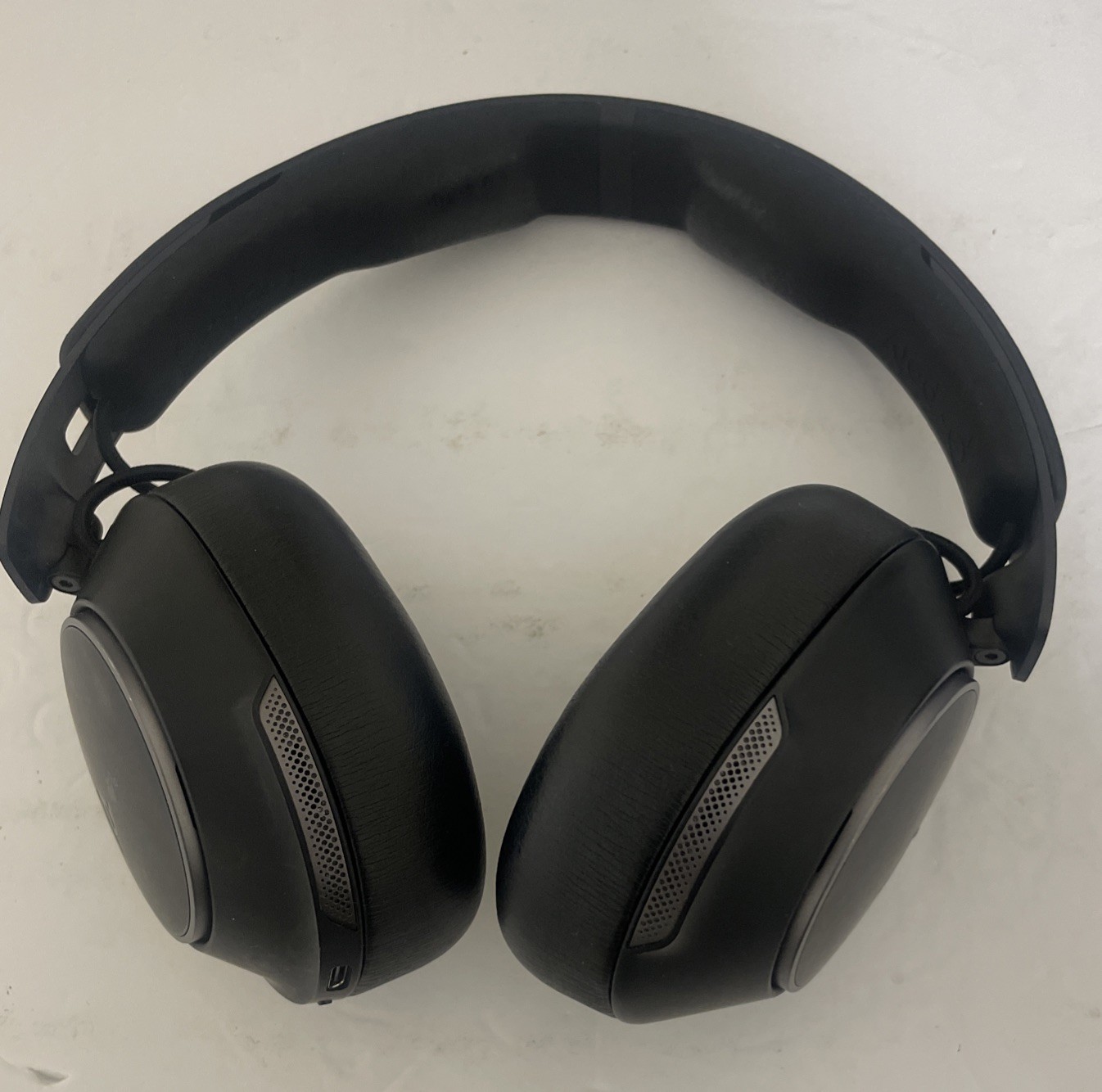 Poly Voyager Surround 80 Headset. Used, works fine. NO DONGLE or Charger