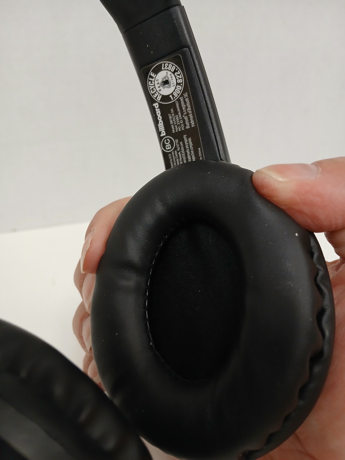 Billboard Wireless Bluetooth Headphones BB1827, Black – NO CORD