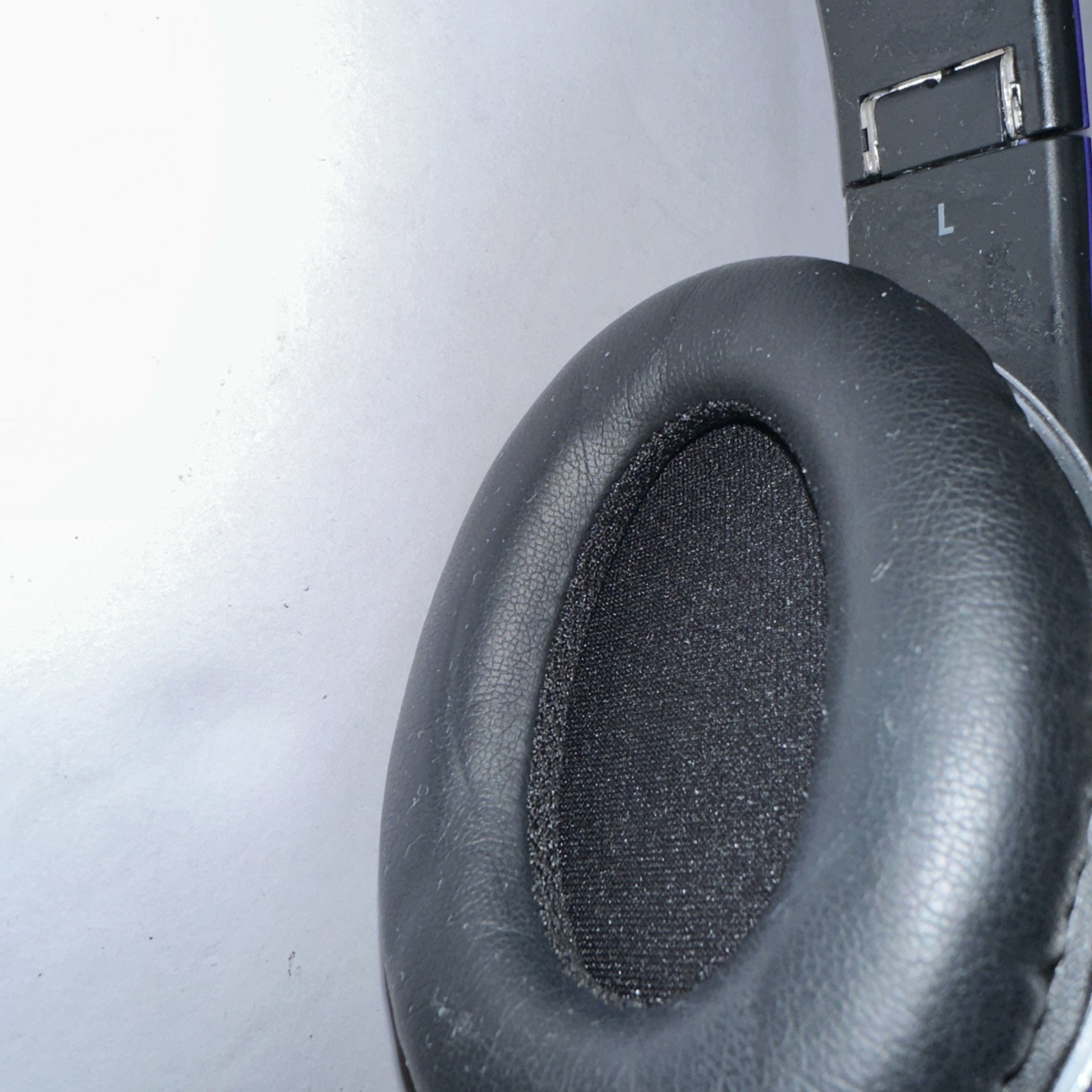 Beats by Dr. Dre Original Studio Wired Noise Cancellation – See description