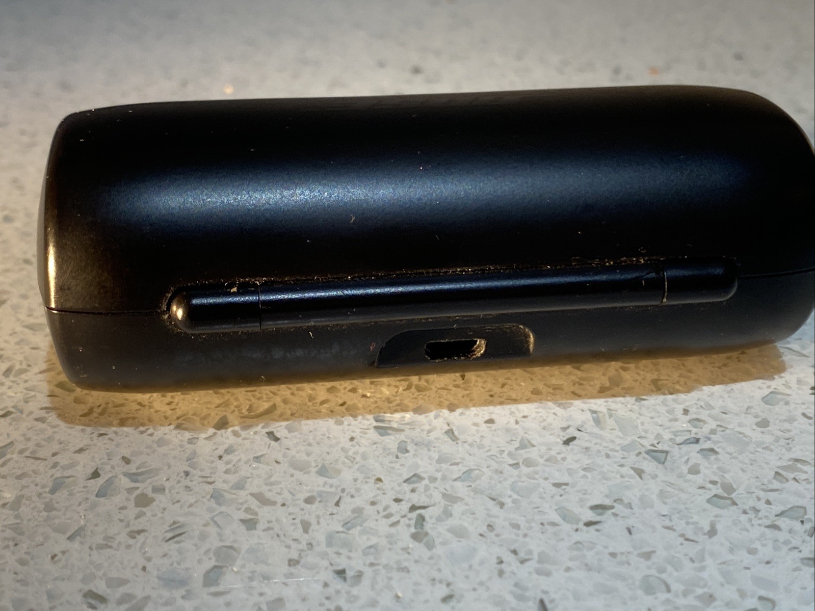 Bose SOUNDSPORT FREE WIRELESS Earbuds Bluetooth Black 423729 Charging Case Only