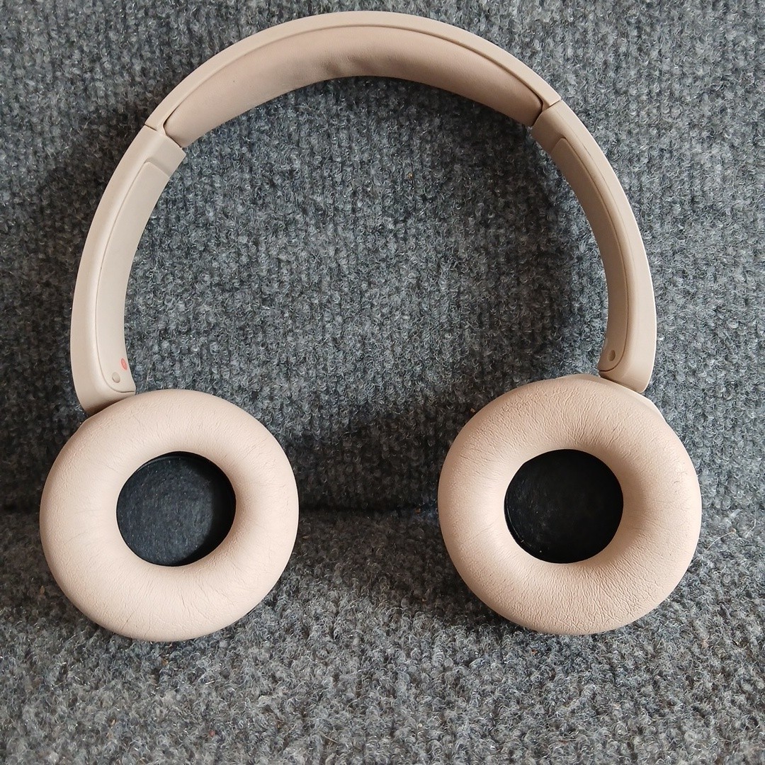 Sony WH-CH520 Wireless On-Ear Bluetooth Headphones – Uses Android Charger Not In
