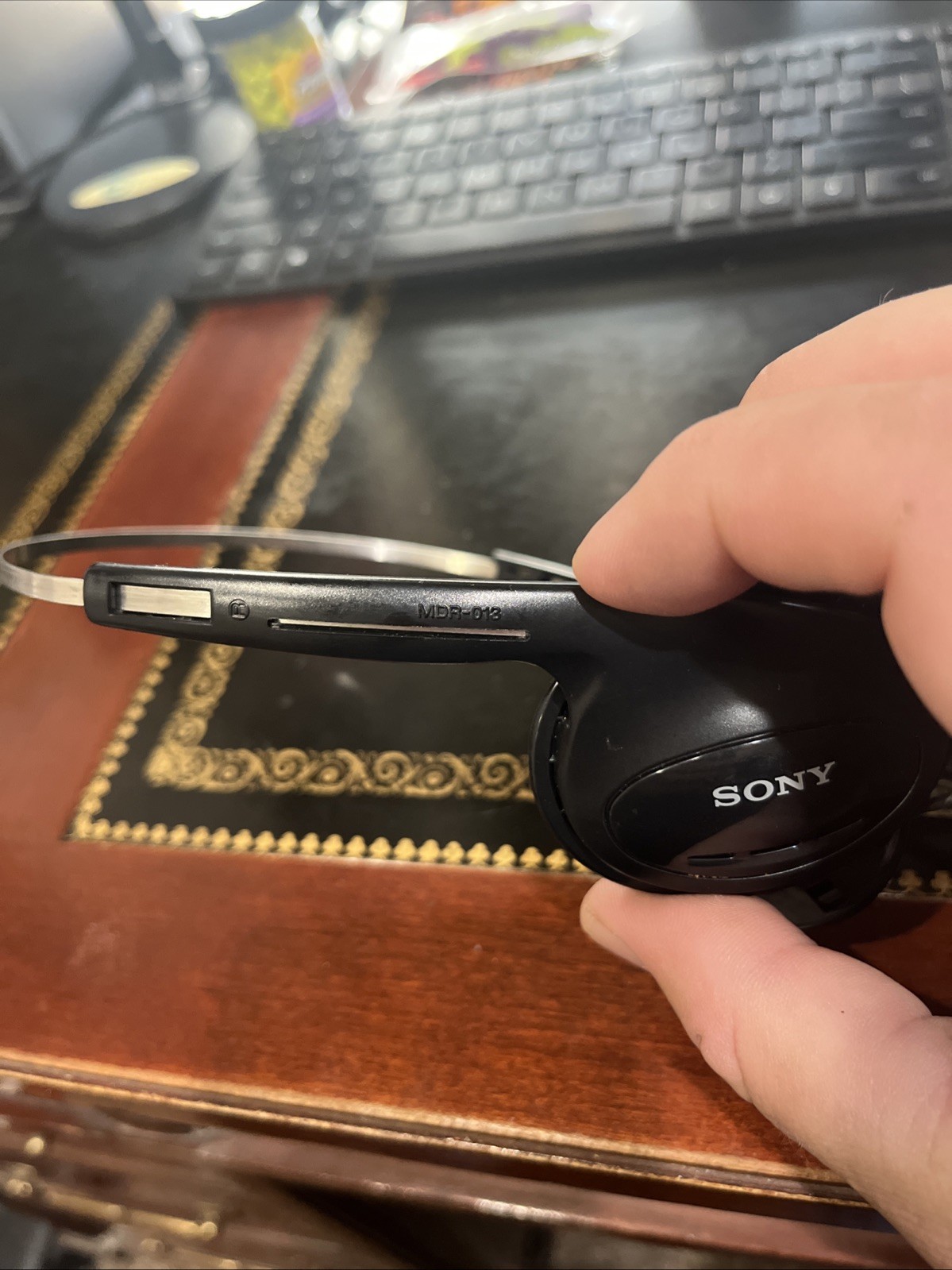 Sony MDR-013 Headband Headphones – Black