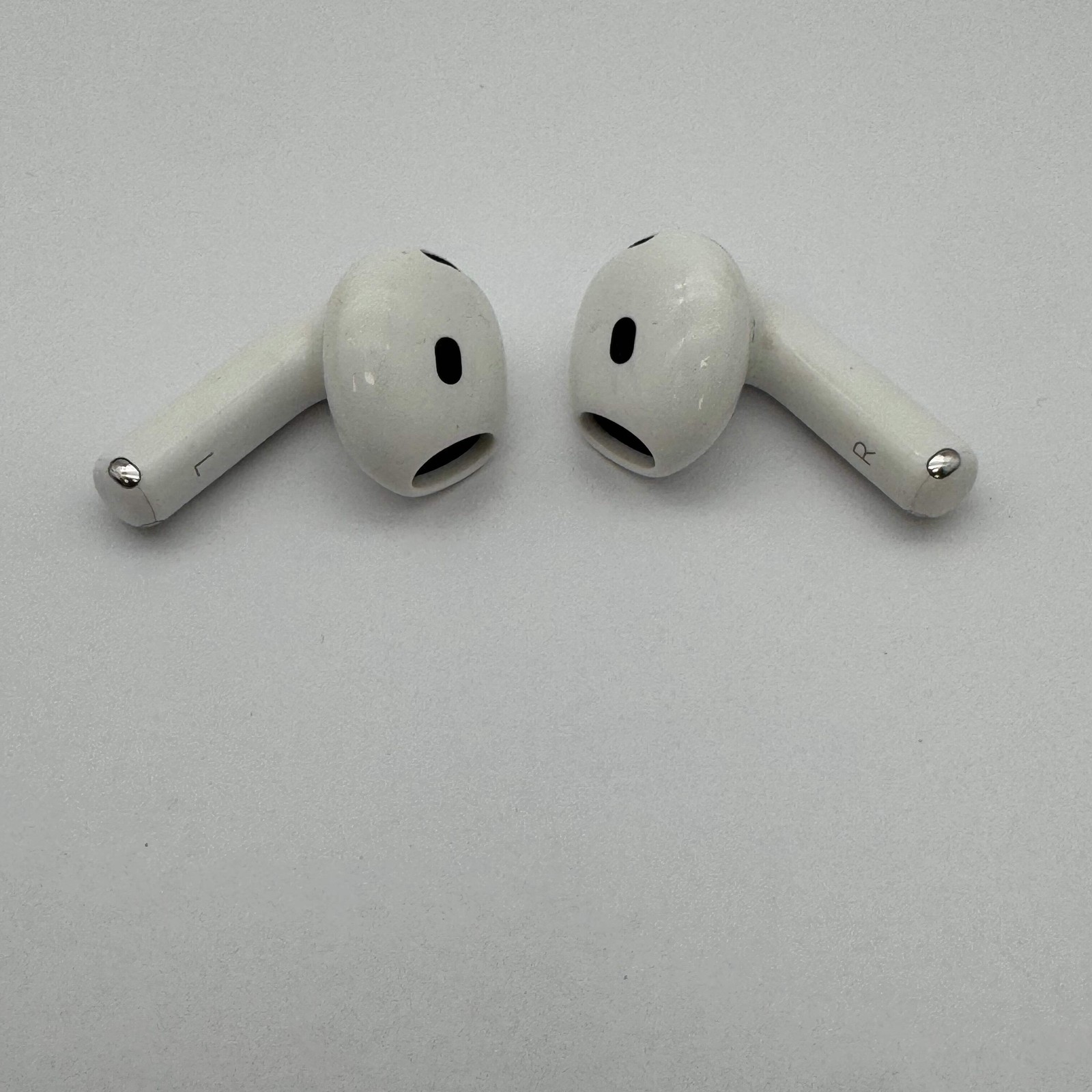 Apple AirPods (4th Gen) Complete Set A3058 A3050 A3053